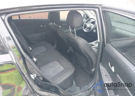 2016 Kia Sportage Lx z USA, uszkodzony, nr VIN KNDPB3AC4G7841887